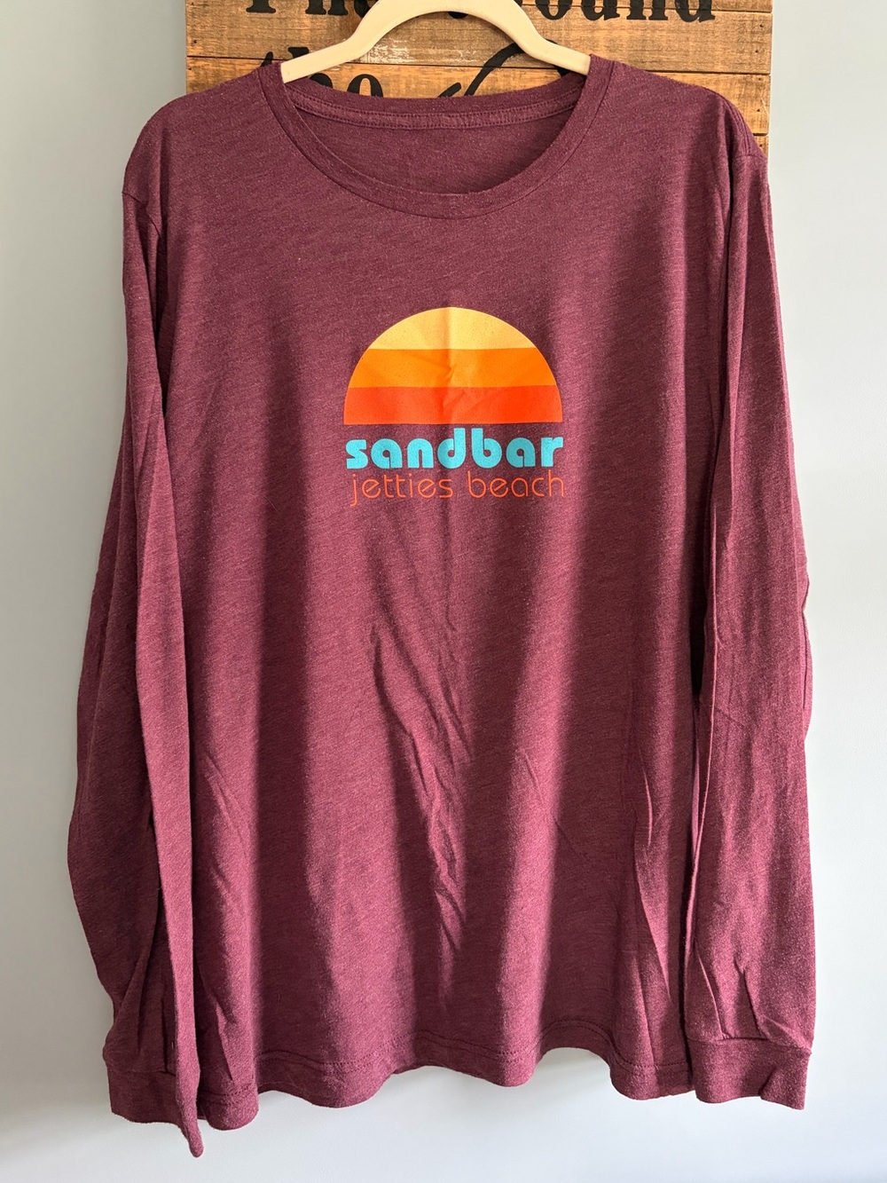 Sandbar Jetties Beach Nantucket Graphic Logo Long Sleeve Tee - Burgundy